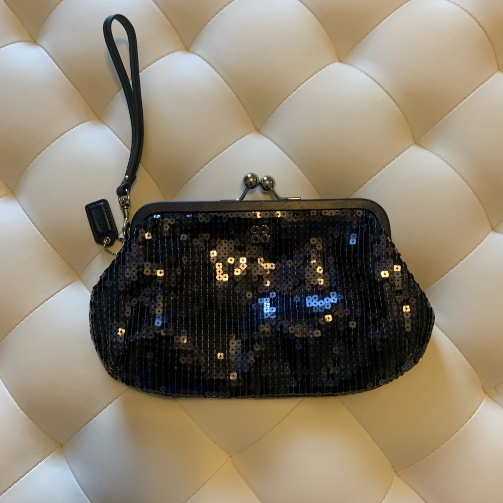 New Navy Coach clutch wristlet